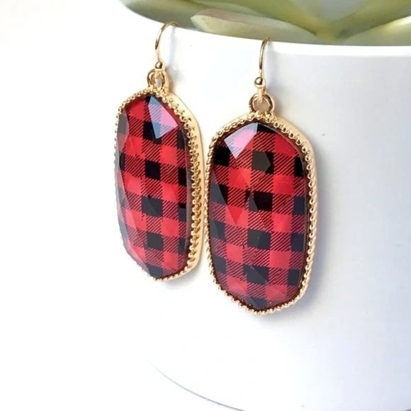 🎄Buffalo plaid gold tone dangle women's epoxy earrings - Picture 2 of 2